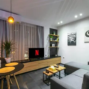 Ελέγξτε τη διαθεσιμότητα